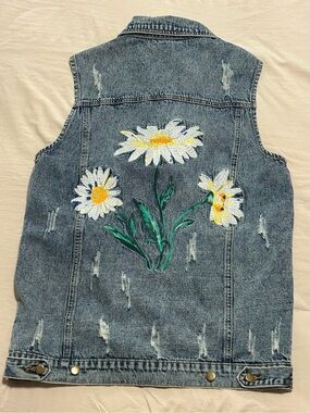 Honey Punch Distressed Acid Wash Daisy Embroidered Denim Vest Size S Boho Hippie